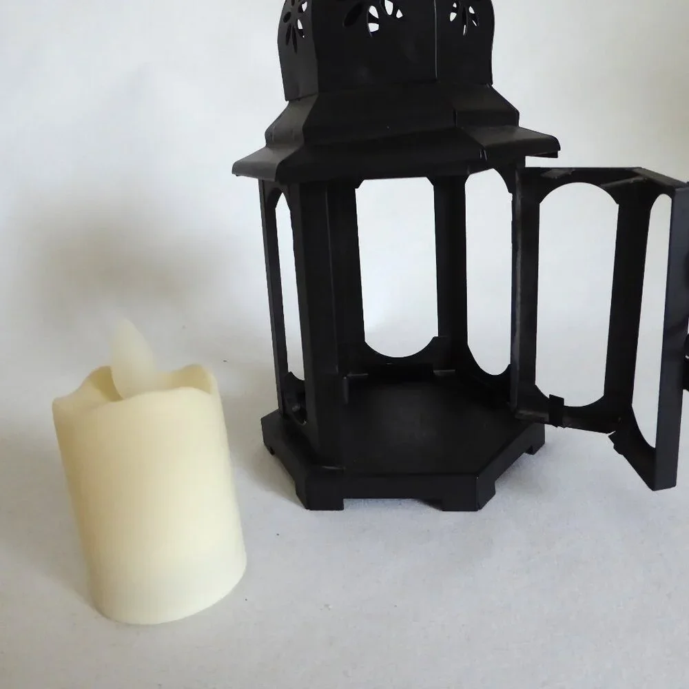 NEW 16” GOTHIC HALLOWEEN SKELETON ARM HOLDING METAL LANTERN CANDLE SCULPTURE - Picture 10 of 14